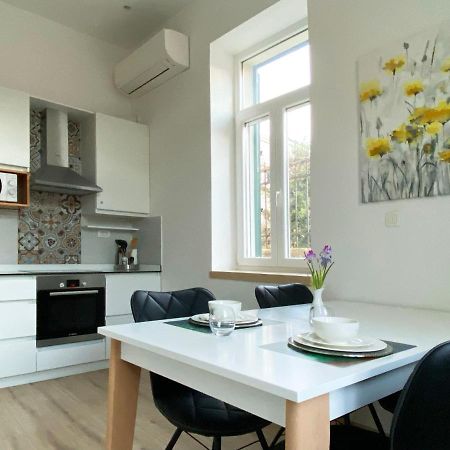 Studio Apt Orchard On Rokova St - 5 Min Walk To The Old Town Of Spalato Esterno foto